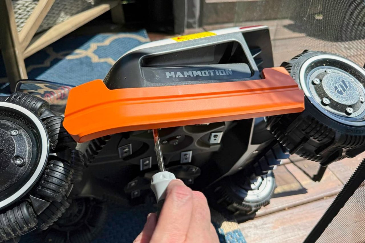 Mammotion LUBA 3 AWD Robot Mower