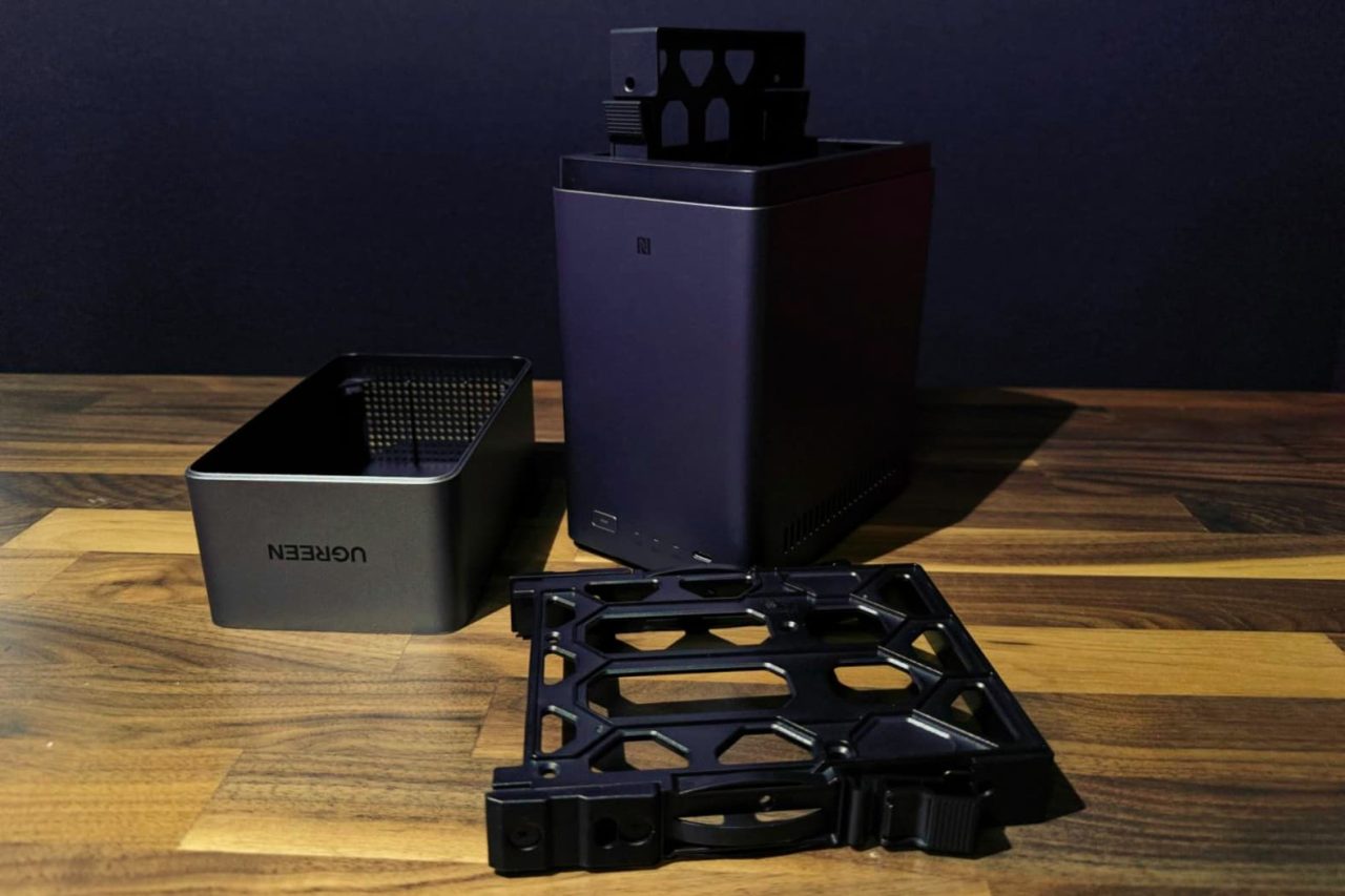 UGREEN NASync DH2300 NAS
